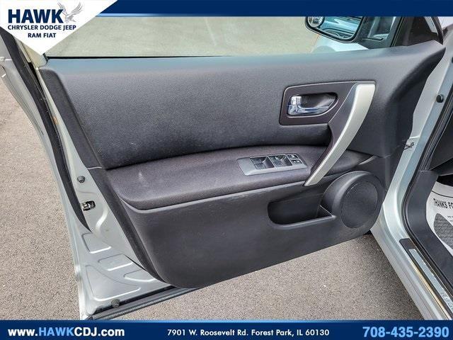 used 2009 Nissan Rogue car, priced at $9,988