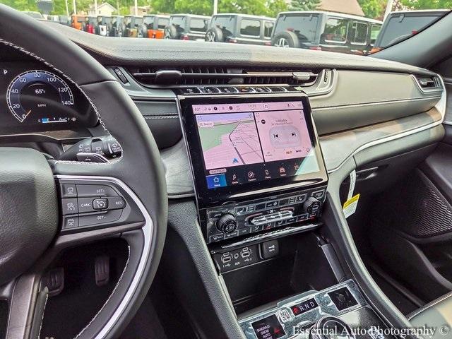 new 2025 Jeep Grand Cherokee car, priced at $45,339