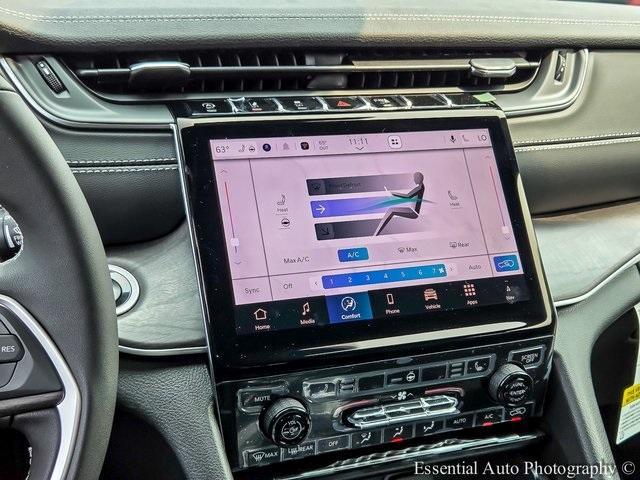 new 2025 Jeep Grand Cherokee car, priced at $45,339