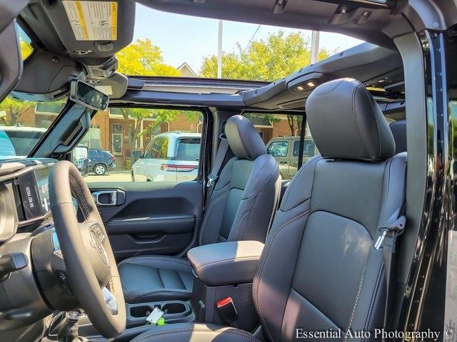 new 2025 Jeep Wrangler car, priced at $52,488