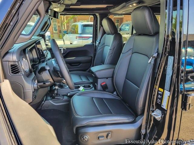new 2025 Jeep Wrangler car, priced at $52,488