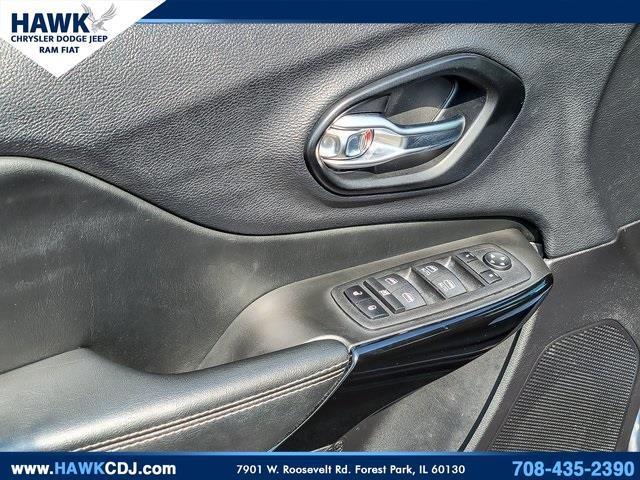 used 2023 Jeep Cherokee car, priced at $24,991