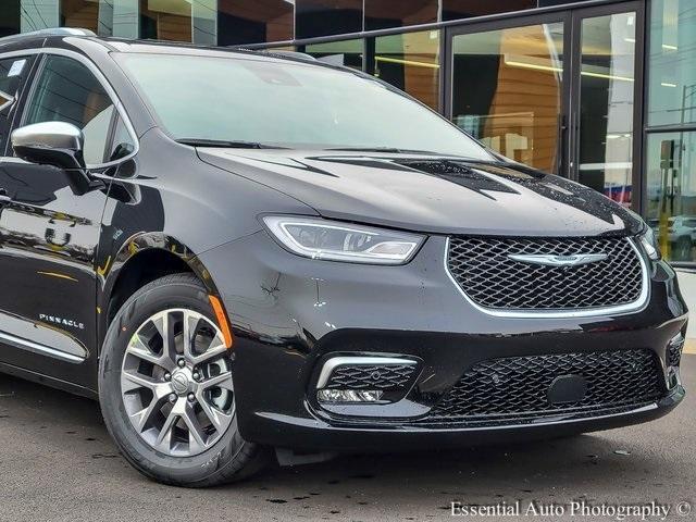 new 2025 Chrysler Pacifica Hybrid car, priced at $59,258