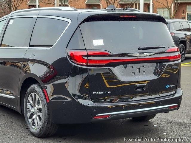 new 2025 Chrysler Pacifica Hybrid car, priced at $59,258