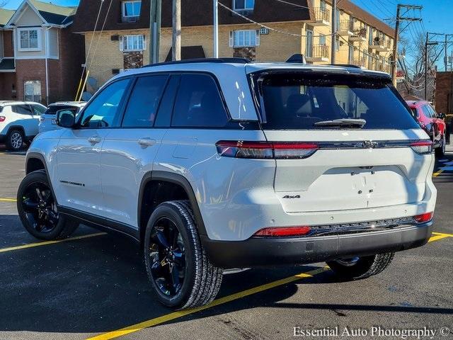 new 2025 Jeep Grand Cherokee car, priced at $44,732