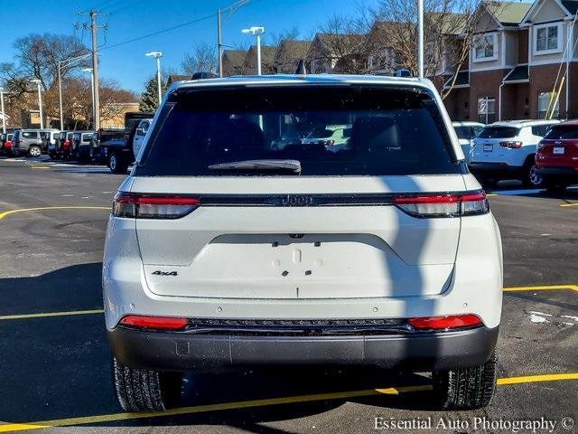 new 2025 Jeep Grand Cherokee car, priced at $44,732