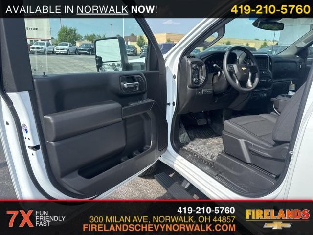 new 2024 Chevrolet Silverado 2500 car, priced at $57,000