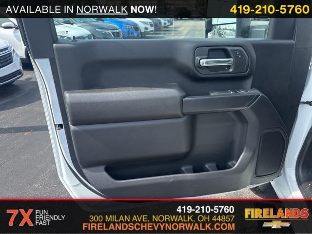 new 2024 Chevrolet Silverado 2500 car, priced at $57,000