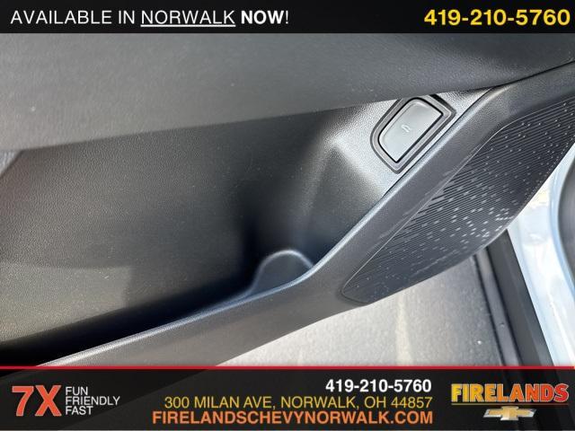 new 2026 Chevrolet Equinox car, priced at $37,110