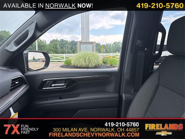 new 2025 Chevrolet Tahoe car, priced at $62,385