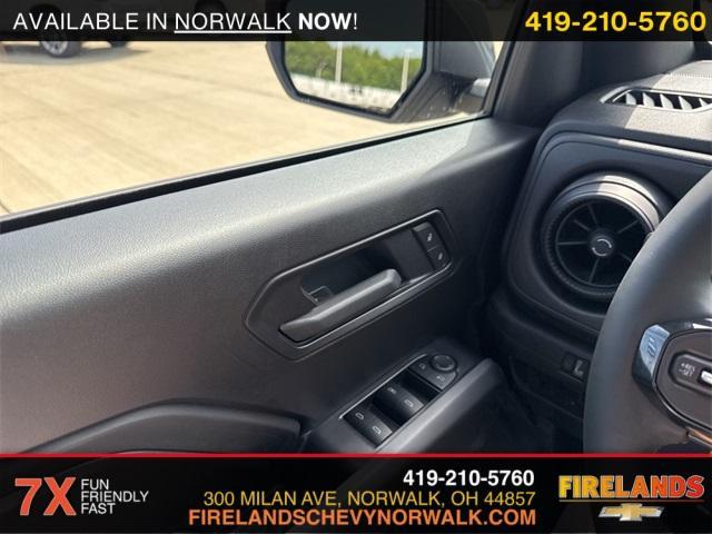 new 2025 Chevrolet Colorado car, priced at $47,300