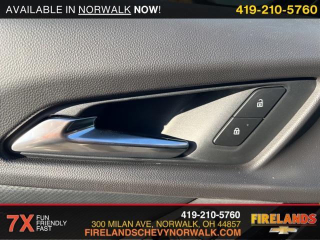 new 2026 Chevrolet Equinox car, priced at $32,415