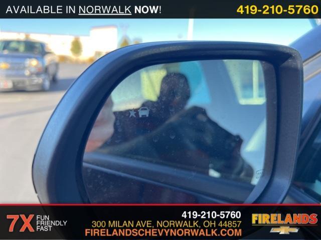 new 2026 Chevrolet Equinox car, priced at $32,415