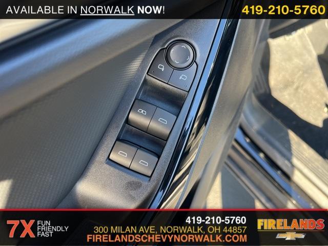 new 2026 Chevrolet Equinox car, priced at $32,415