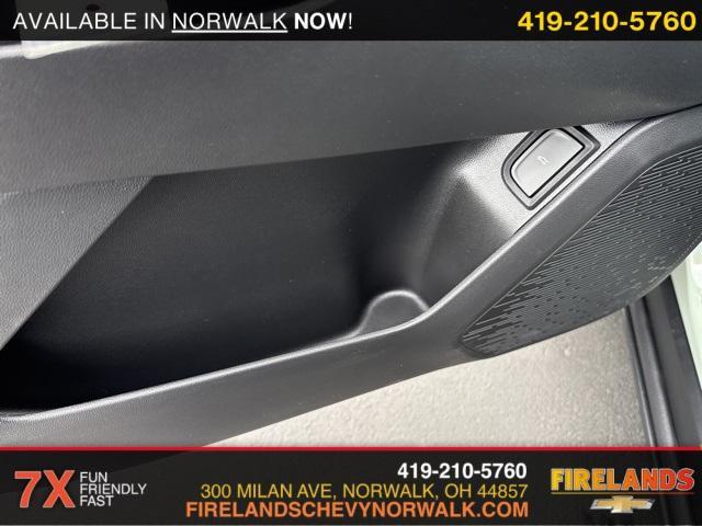 new 2026 Chevrolet Equinox car, priced at $34,530