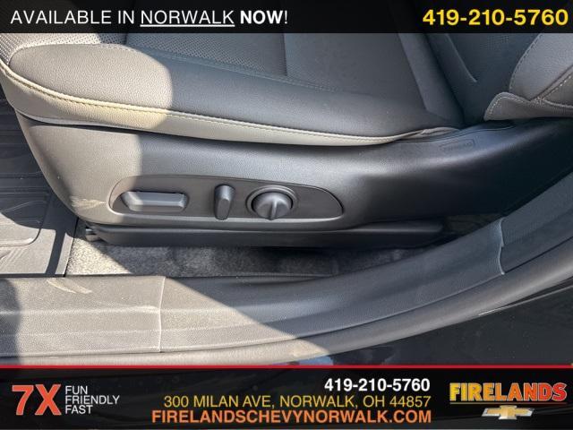 new 2025 Chevrolet Trax car, priced at $27,350