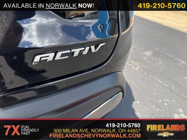 new 2025 Chevrolet Trax car, priced at $27,350