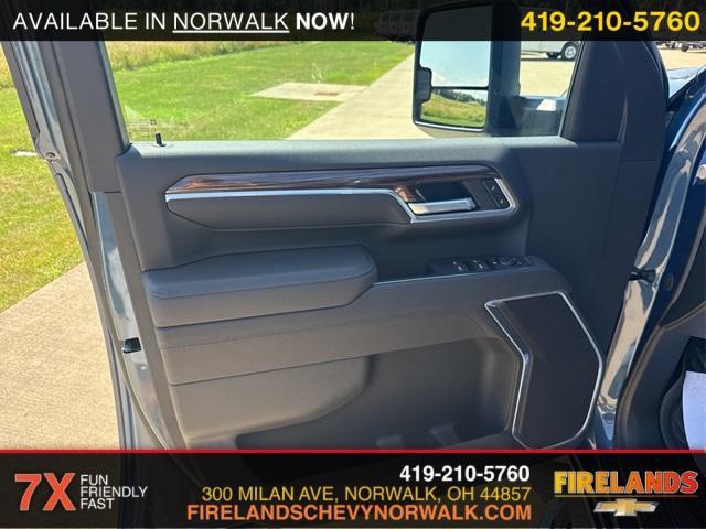 new 2025 Chevrolet Silverado 3500 car, priced at $76,430