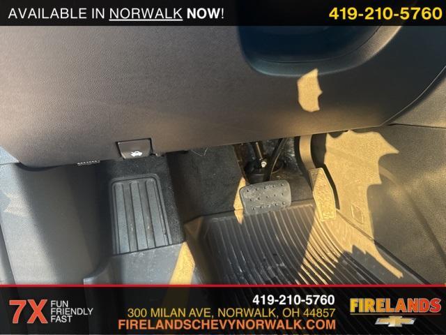 new 2026 Chevrolet Traverse car, priced at $59,414