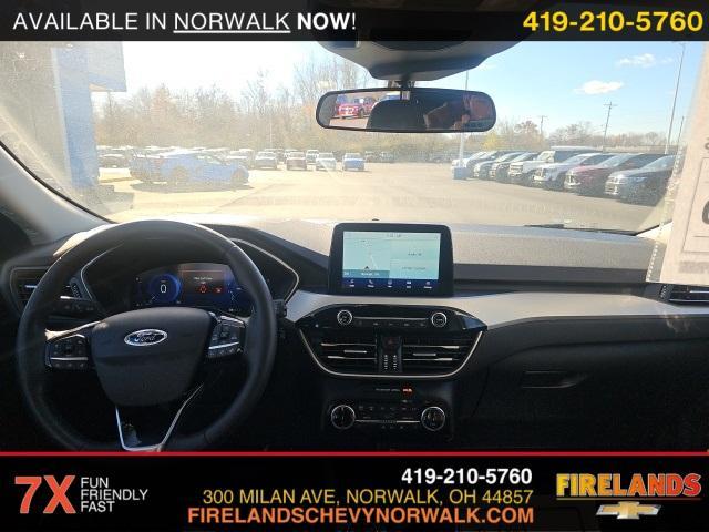used 2022 Ford Escape car, priced at $23,750