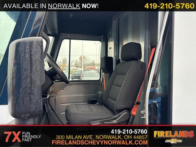 new 2025 Chevrolet BrightDrop 400 car, priced at $68,310