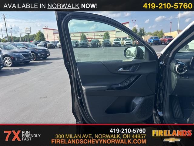 new 2026 Chevrolet Equinox car, priced at $28,490