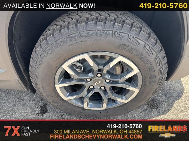 new 2025 Chevrolet Equinox car, priced at $35,840