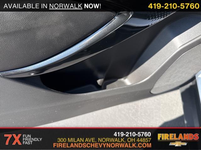 new 2025 Chevrolet Trax car, priced at $27,045