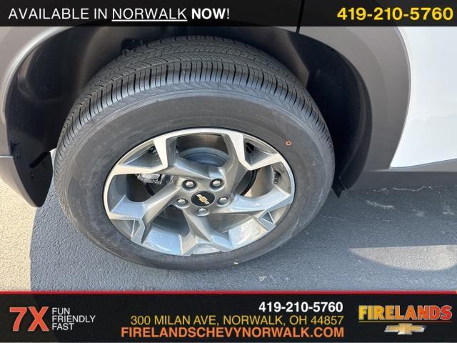 new 2025 Chevrolet Trax car, priced at $27,045