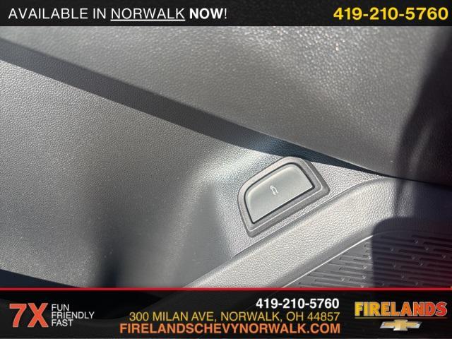 new 2026 Chevrolet Equinox car, priced at $35,405