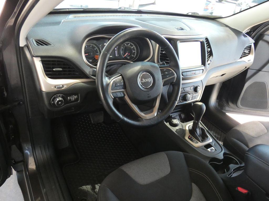 used 2014 Jeep Cherokee car, priced at $9,200