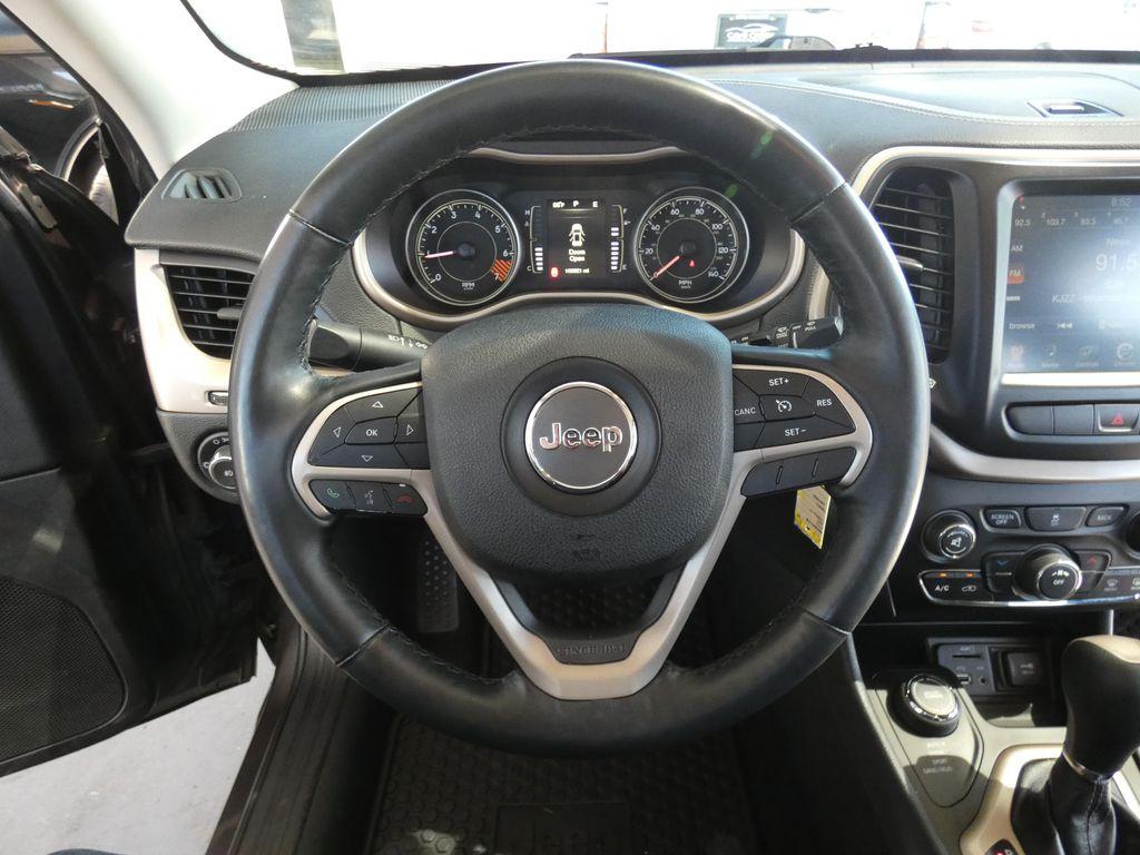 used 2014 Jeep Cherokee car, priced at $9,200