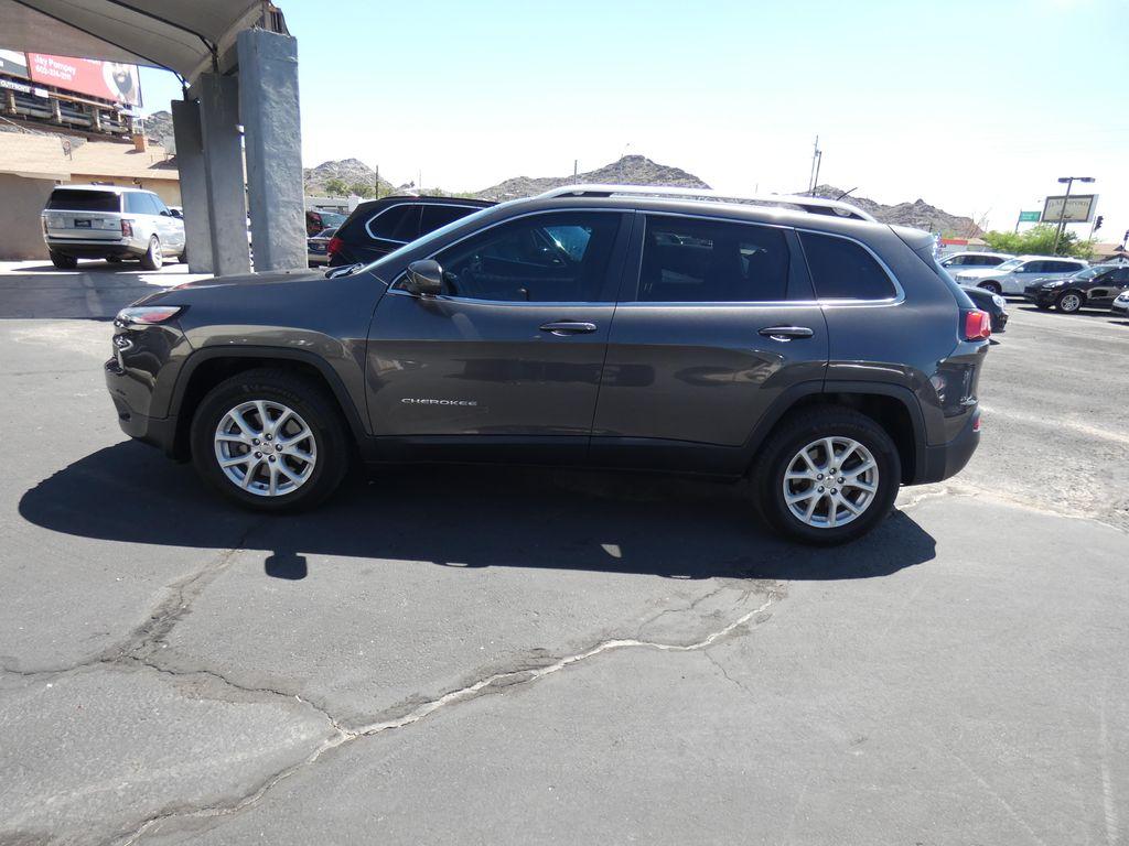 used 2014 Jeep Cherokee car, priced at $9,200