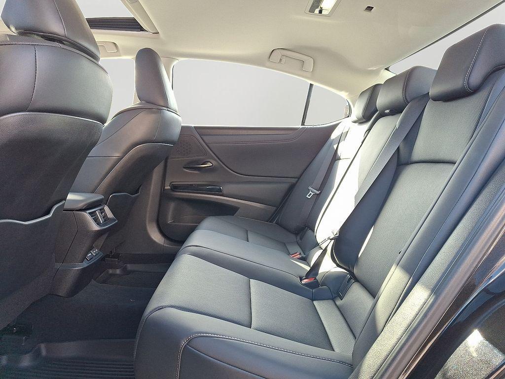 used 2024 Lexus ES 350 car, priced at $40,995