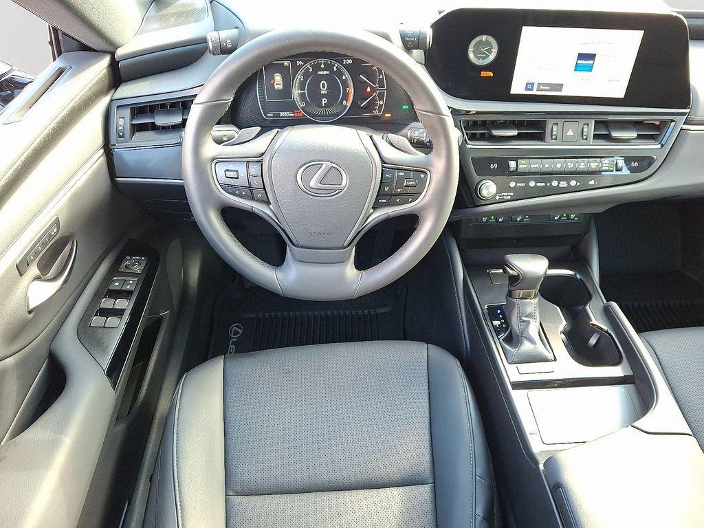 used 2024 Lexus ES 350 car, priced at $40,995