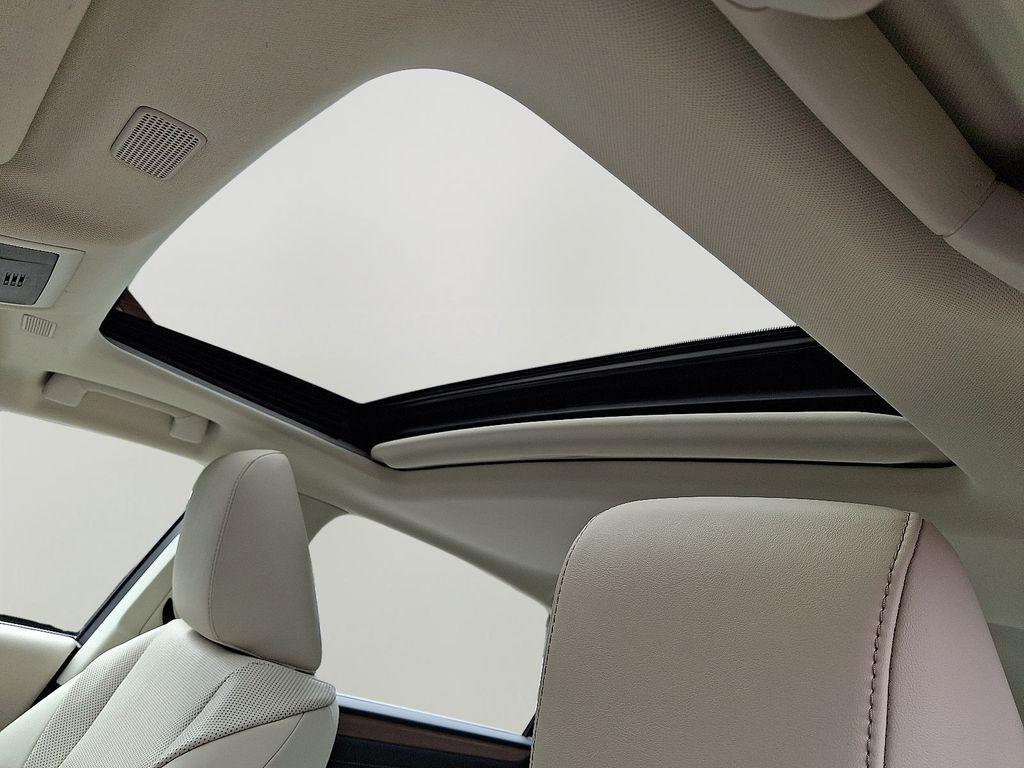 used 2023 Lexus ES 300h car, priced at $38,000