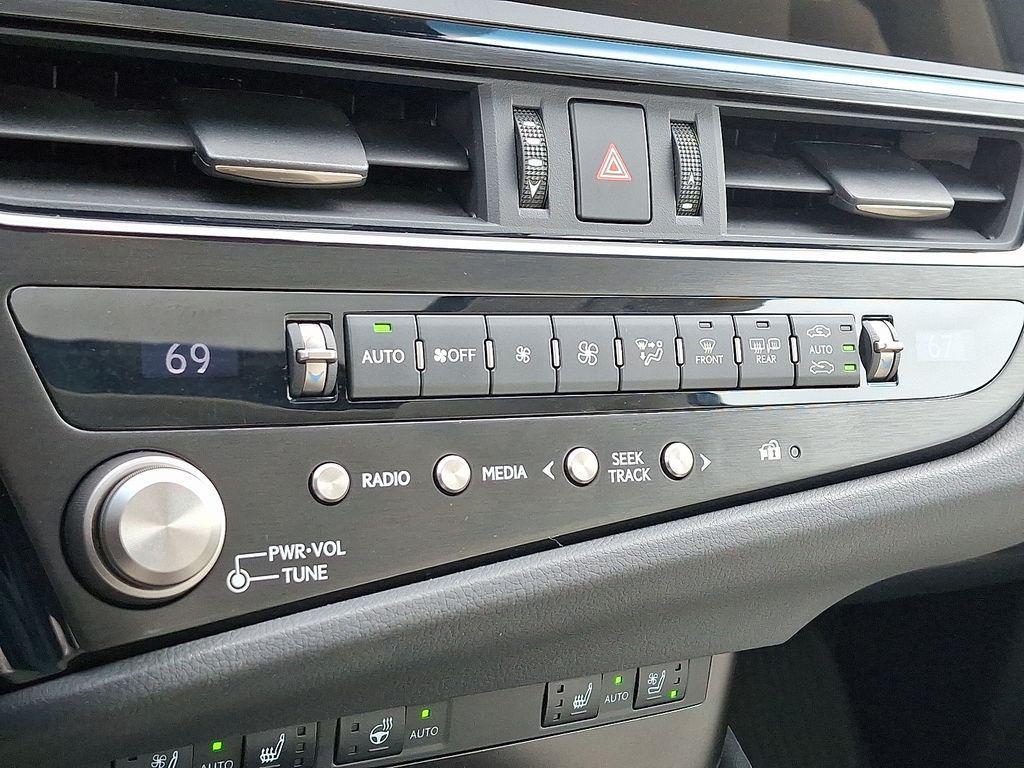 used 2023 Lexus ES 300h car, priced at $38,000