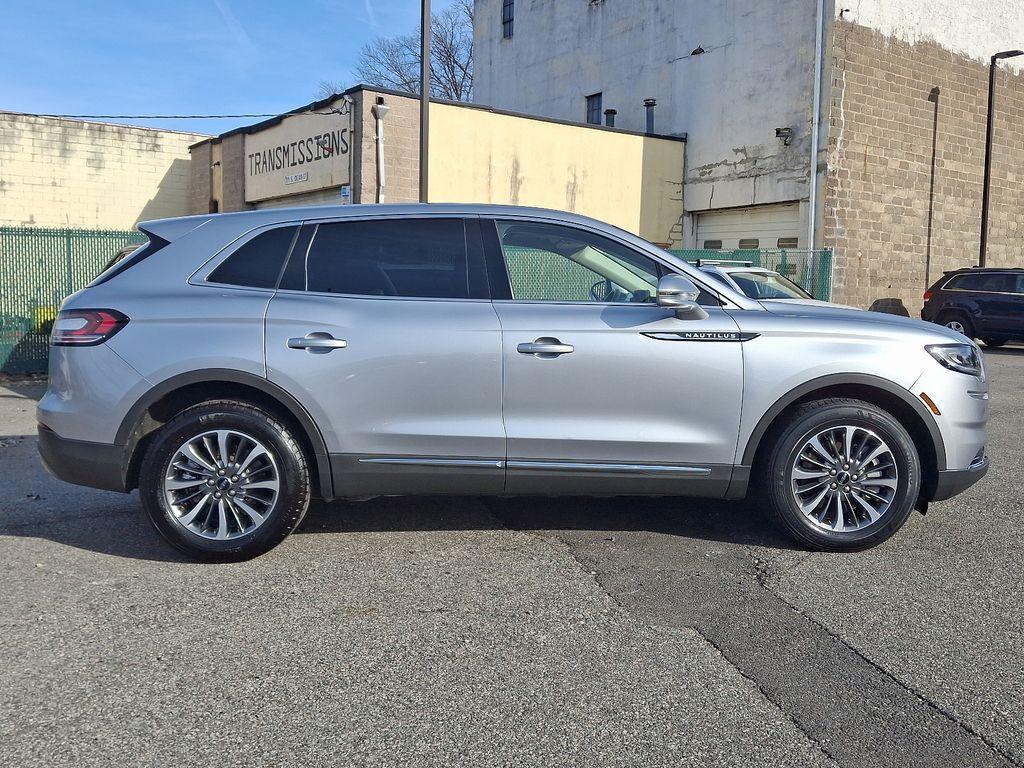 used 2023 Lincoln Nautilus car, priced at $35,500