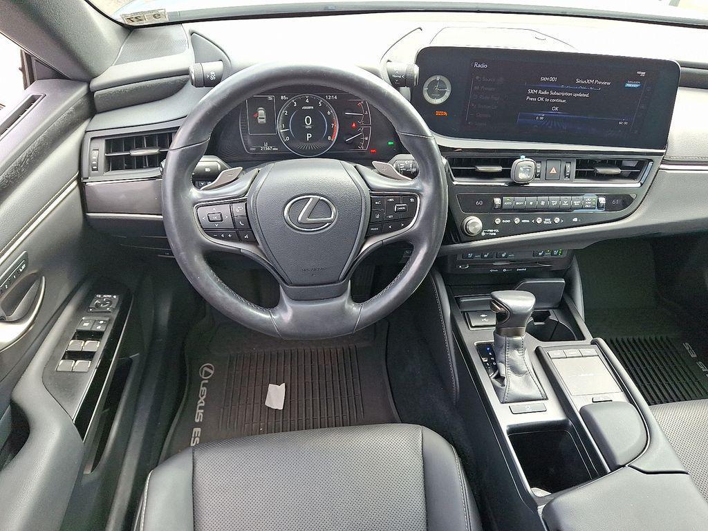used 2022 Lexus ES 350 car, priced at $37,000