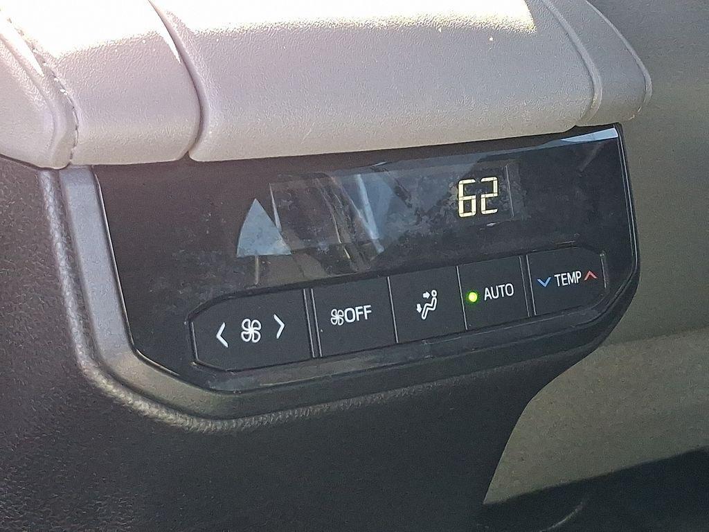 used 2021 Toyota Highlander car, priced at $35,000