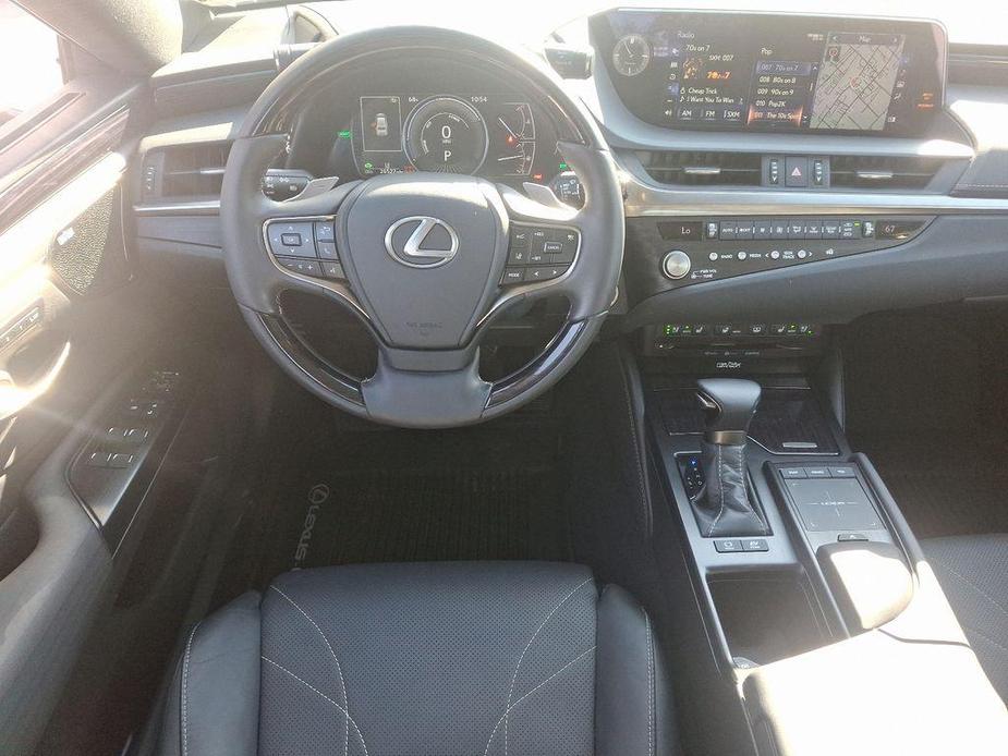 used 2021 Lexus ES 300h car, priced at $37,000