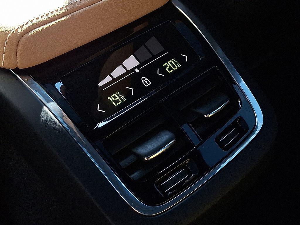used 2022 Volvo XC60 car, priced at $38,000