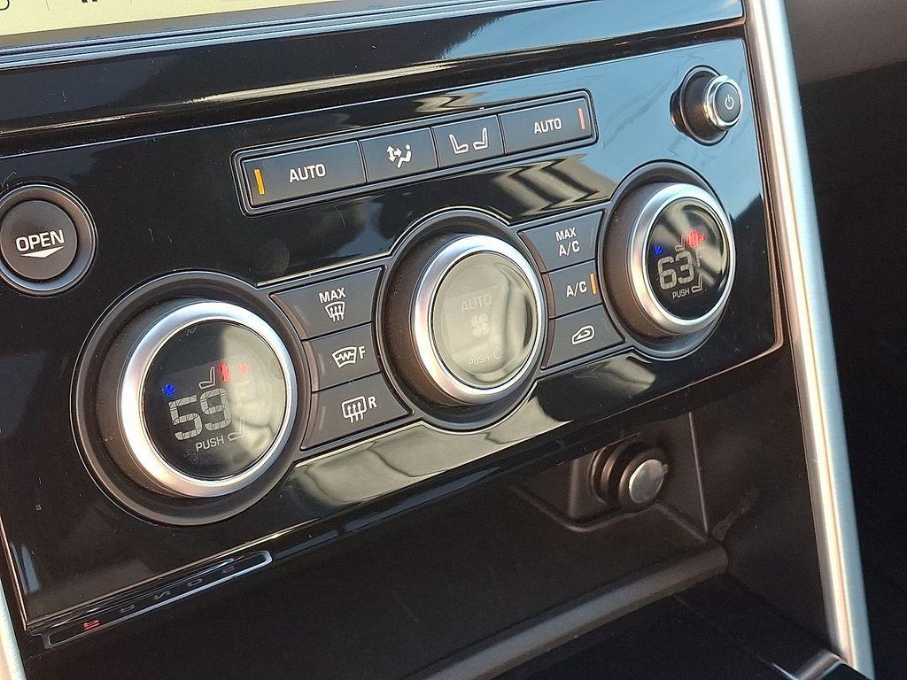 used 2018 Land Rover Discovery car, priced at $19,000