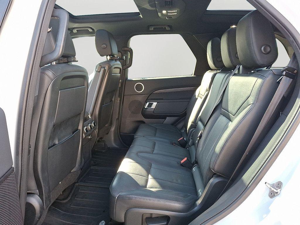 used 2018 Land Rover Discovery car, priced at $19,000