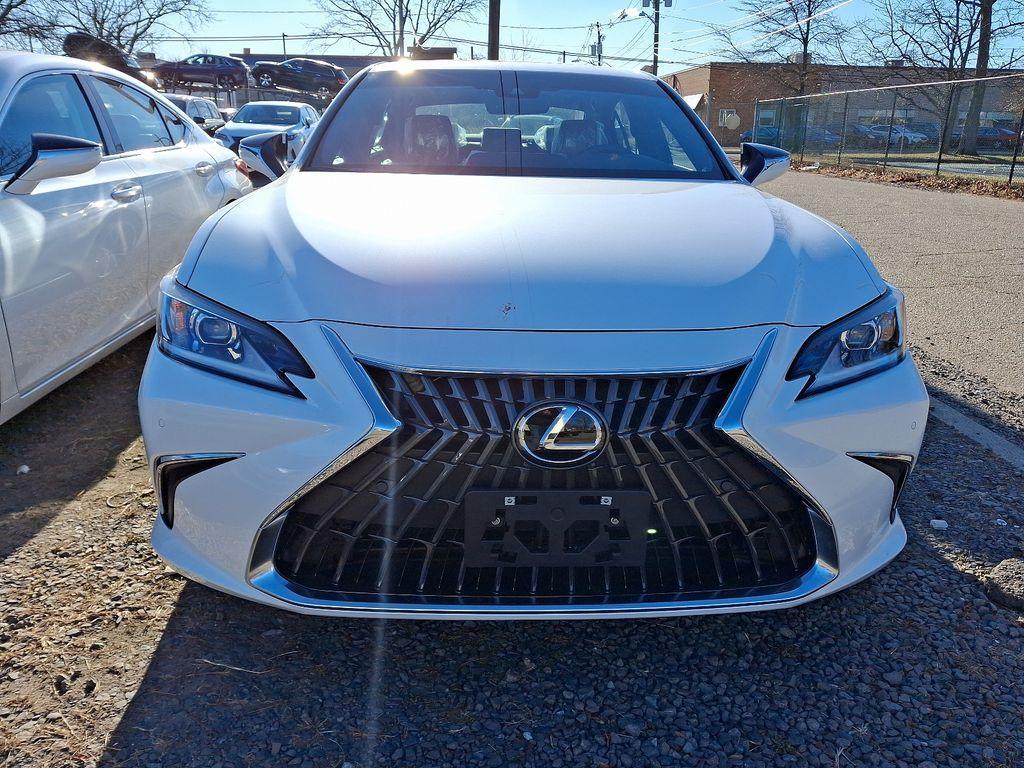 new 2025 Lexus ES 300h car, priced at $49,549