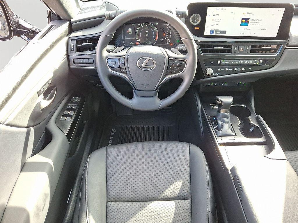 used 2024 Lexus ES 350 car, priced at $38,180