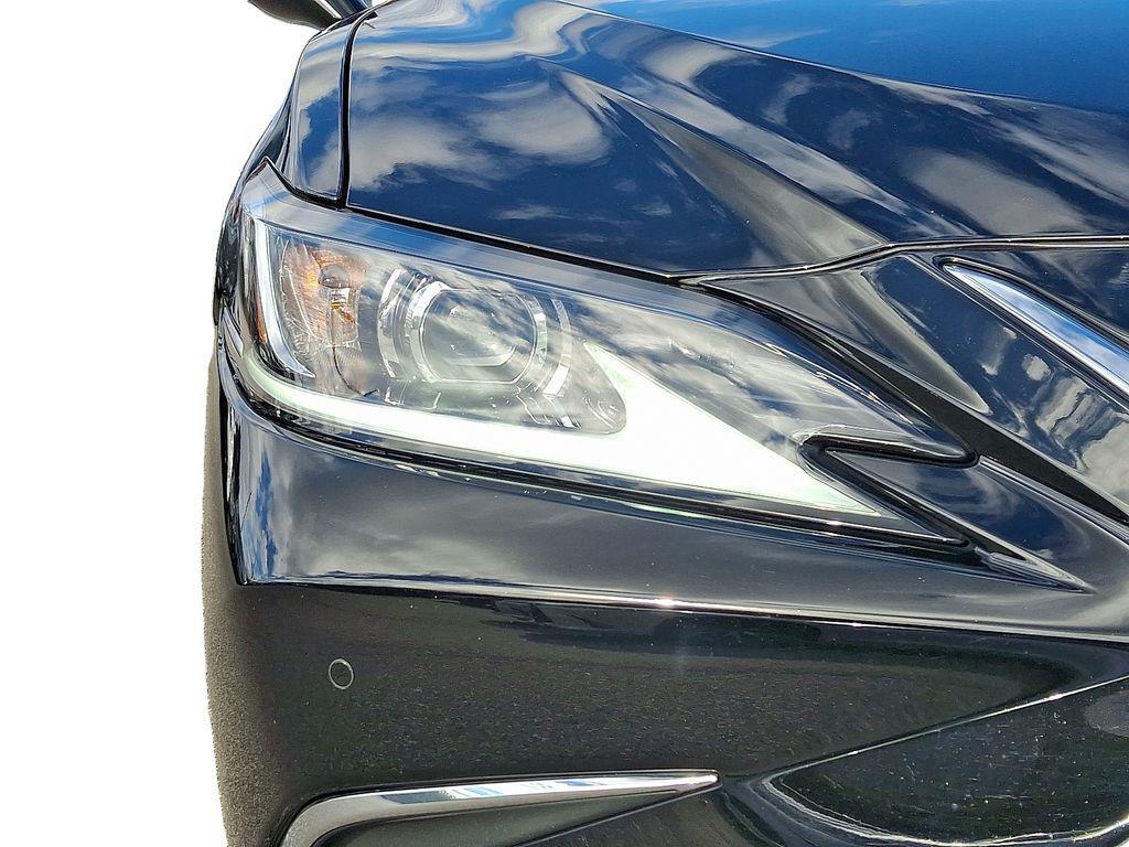 used 2024 Lexus ES 350 car, priced at $38,180