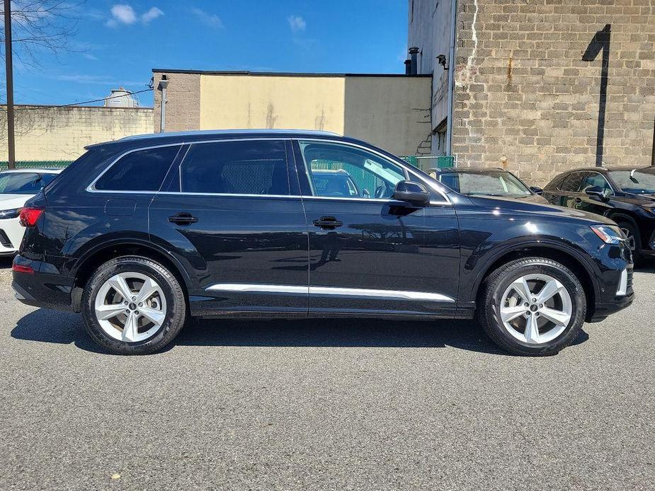 used 2024 Audi Q7 car, priced at $49,998