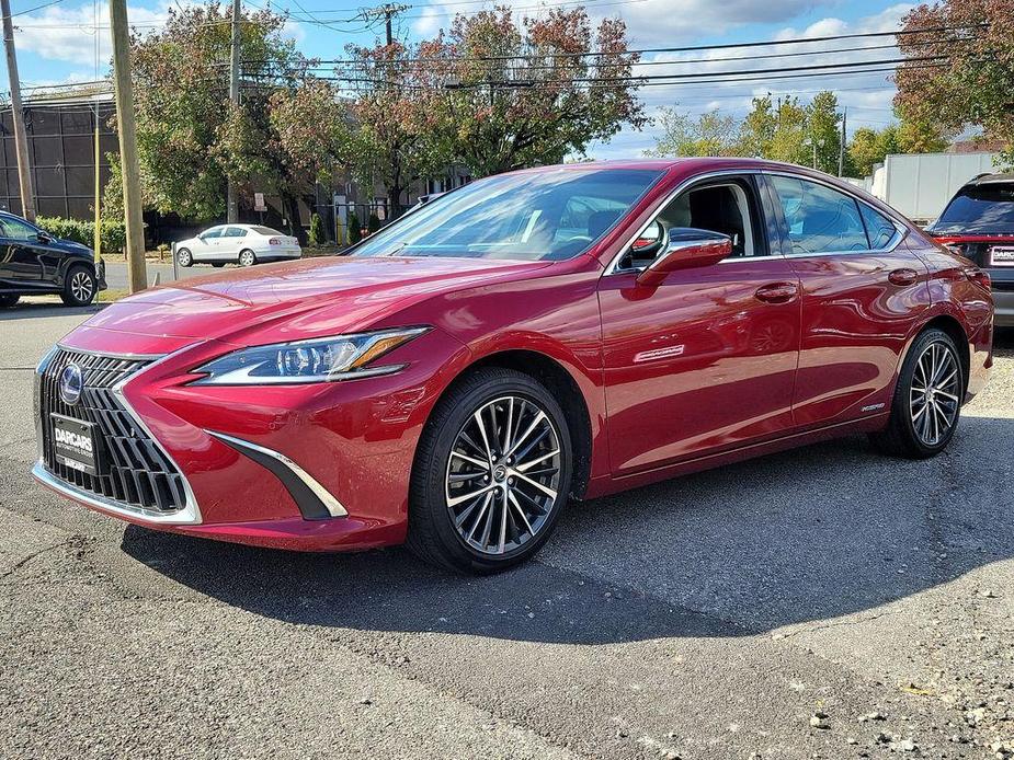 used 2022 Lexus ES 300h car, priced at $39,000