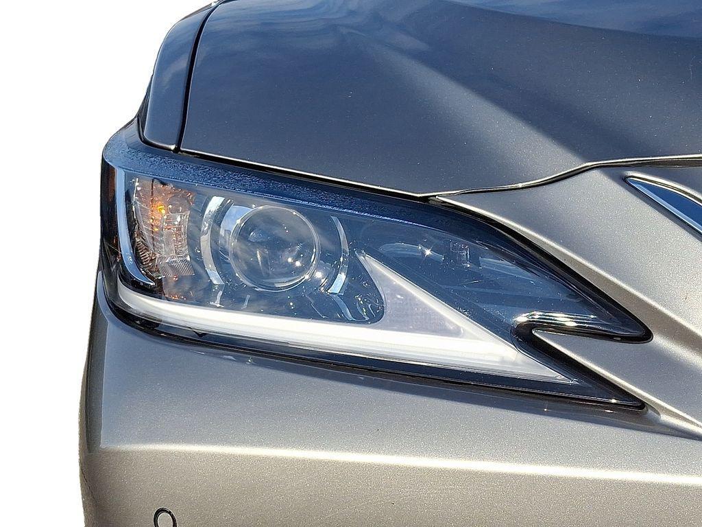 used 2021 Lexus ES 350 car, priced at $27,995